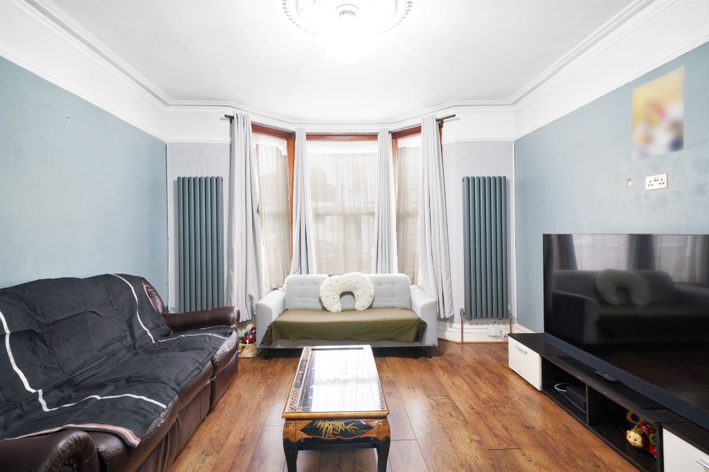 Property photo 2 of 13
