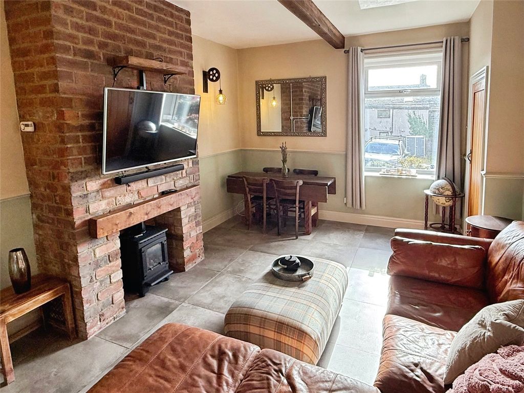 Property photo 3 of 14 Picture No. 01