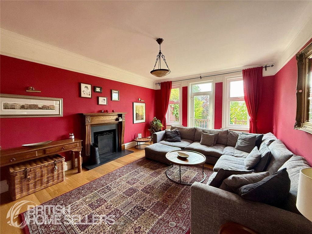 Property photo 2 of 19 2