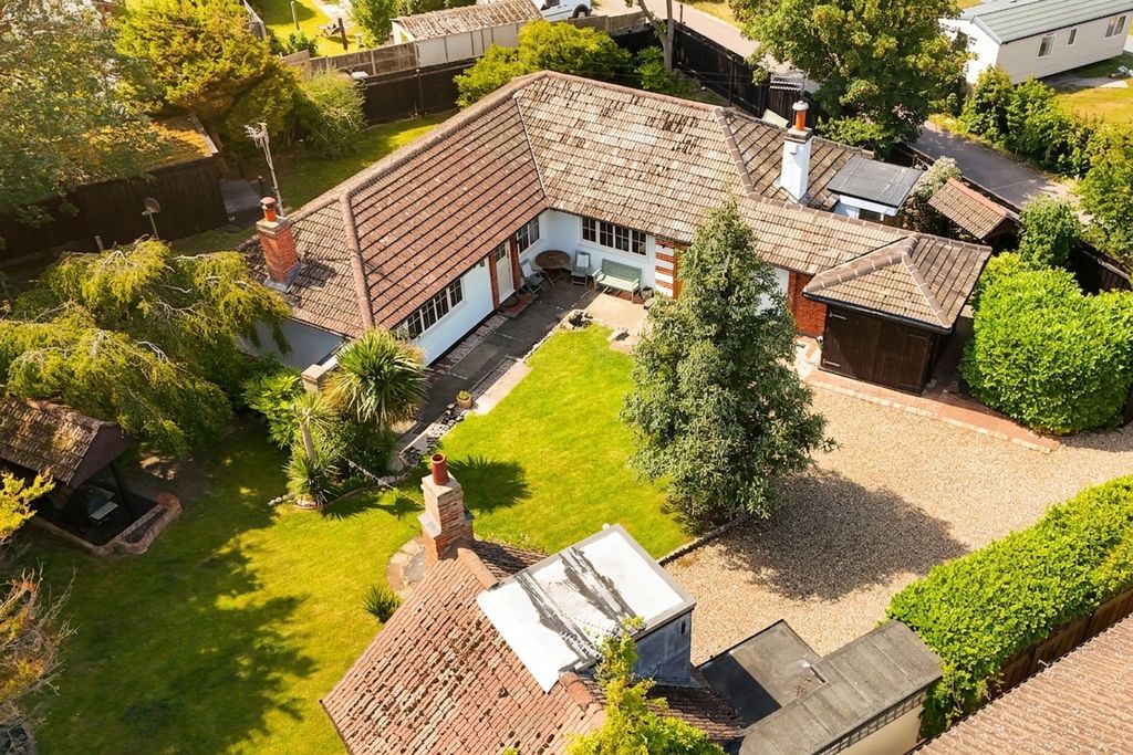 Property photo 1 of 35