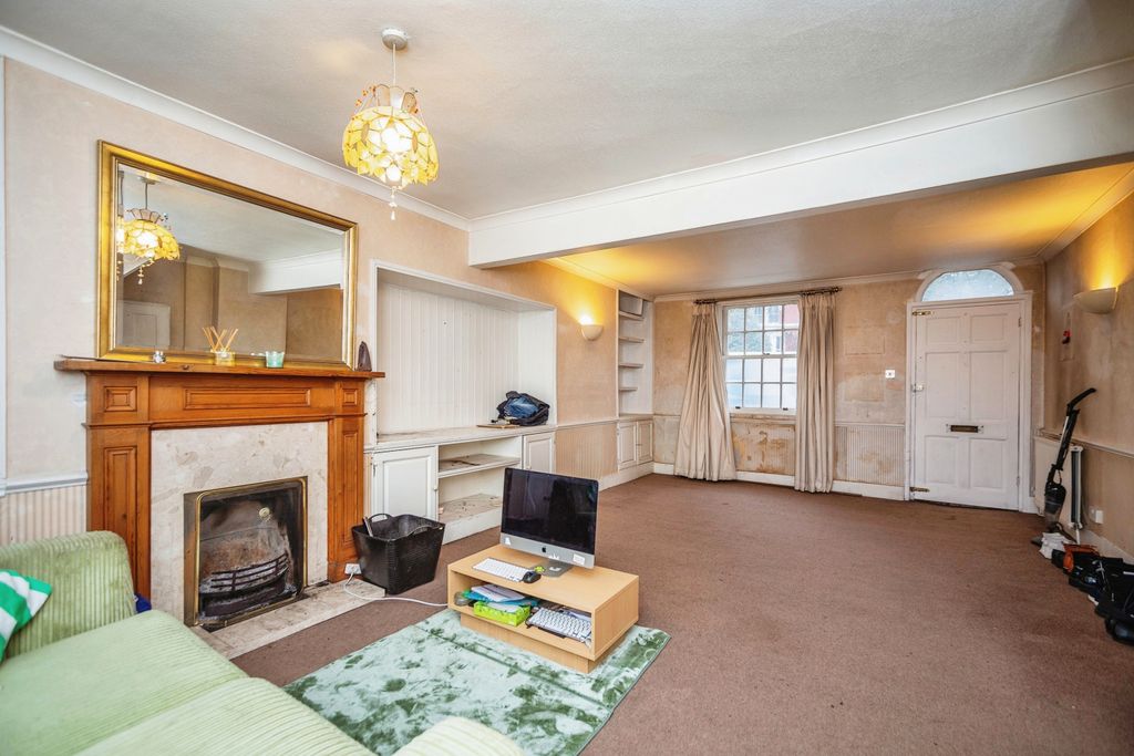 Property photo 3 of 15 Photography