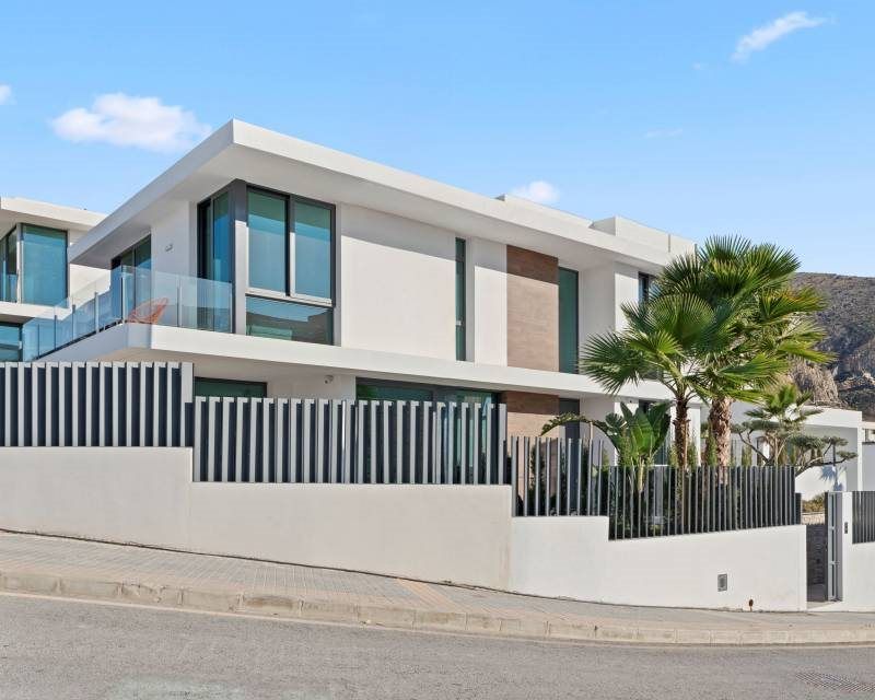 Property photo 1 of 49