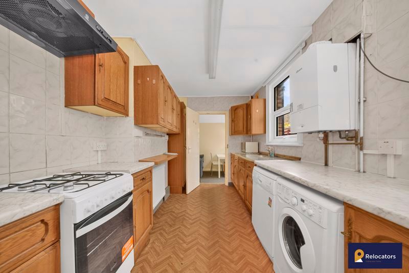 Property photo 2 of 19 Photo 4