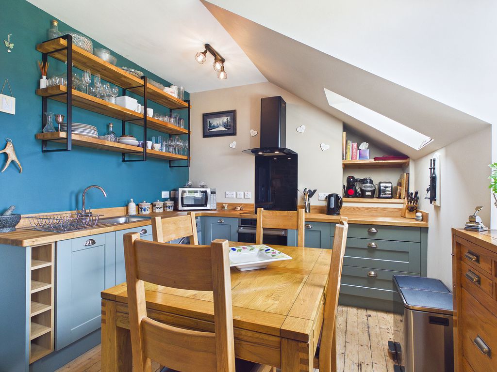 Property photo 2 of 29