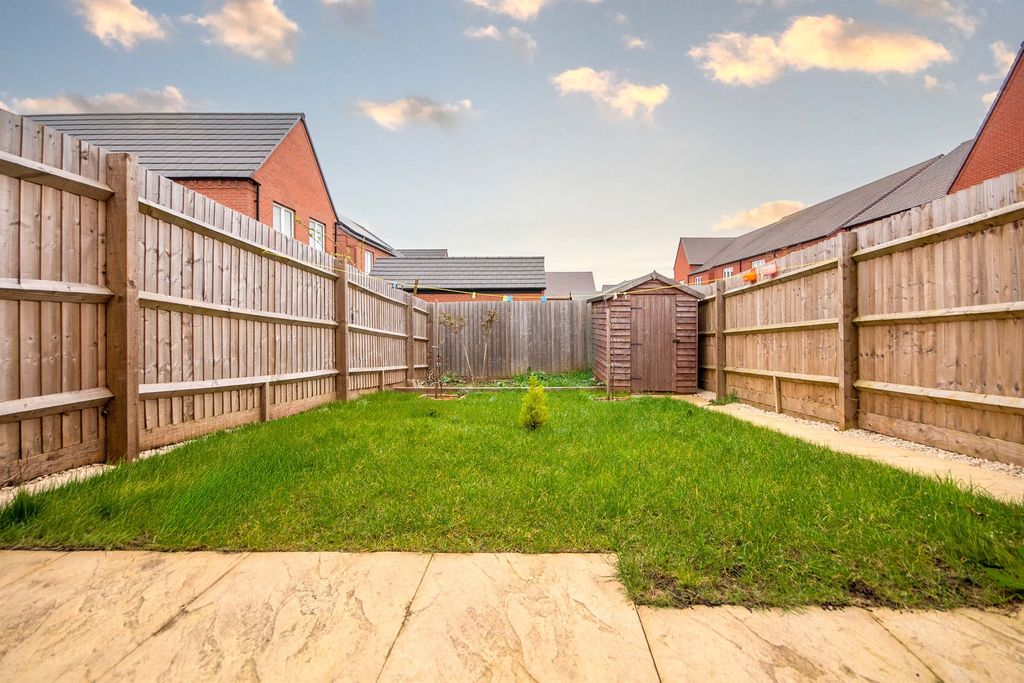 Property photo 2 of 10