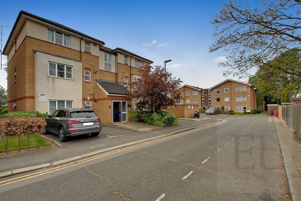 Property photo 1 of 10