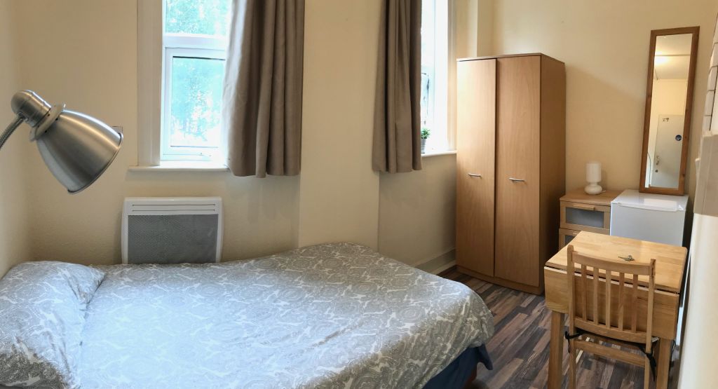 Property photo 1 of 3
