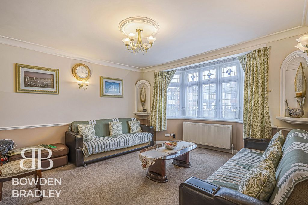 Property photo 2 of 24