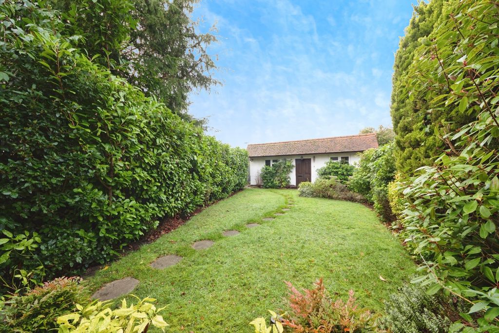 Property photo 3 of 25 Pbox-Img.Jpg