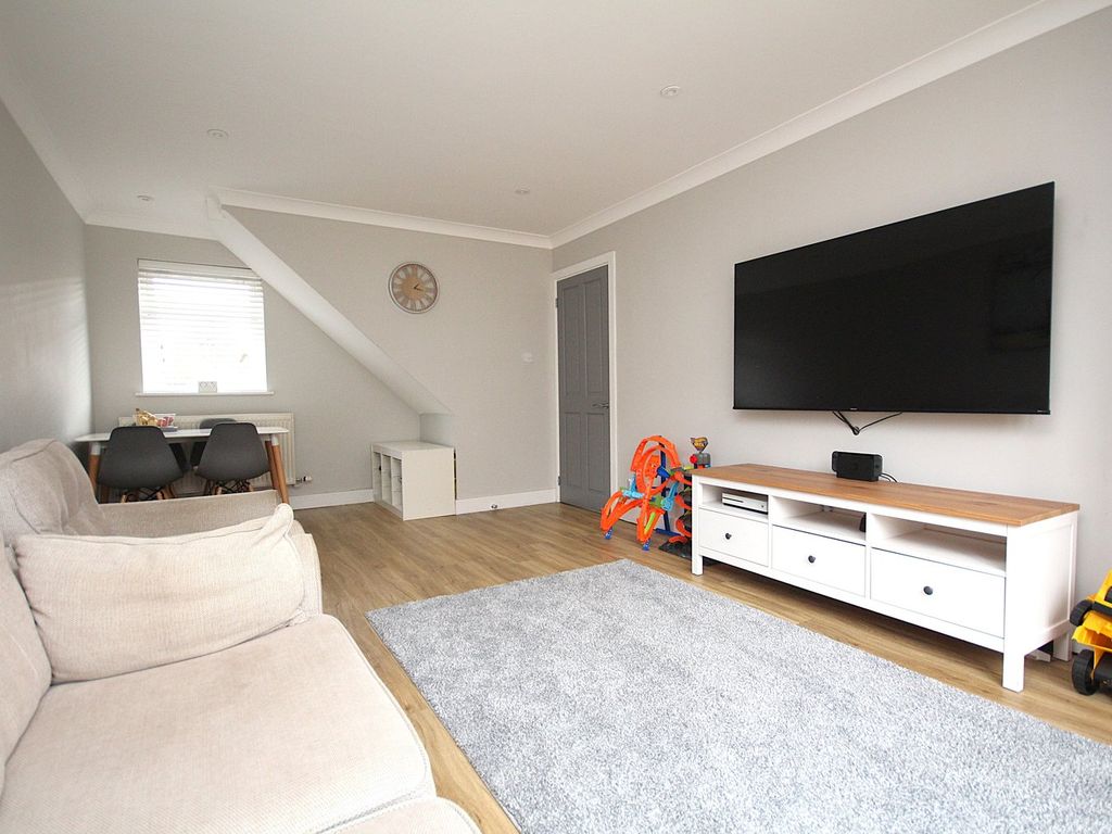 Property photo 3 of 30