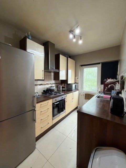 Property photo 3 of 6 5