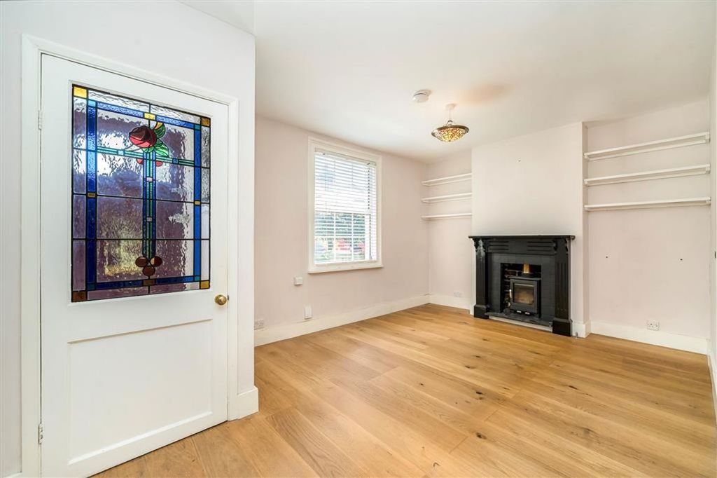 Property photo 3 of 8