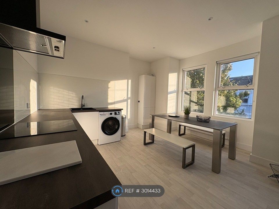 Property photo 1 of 12 Kitchen/Diner