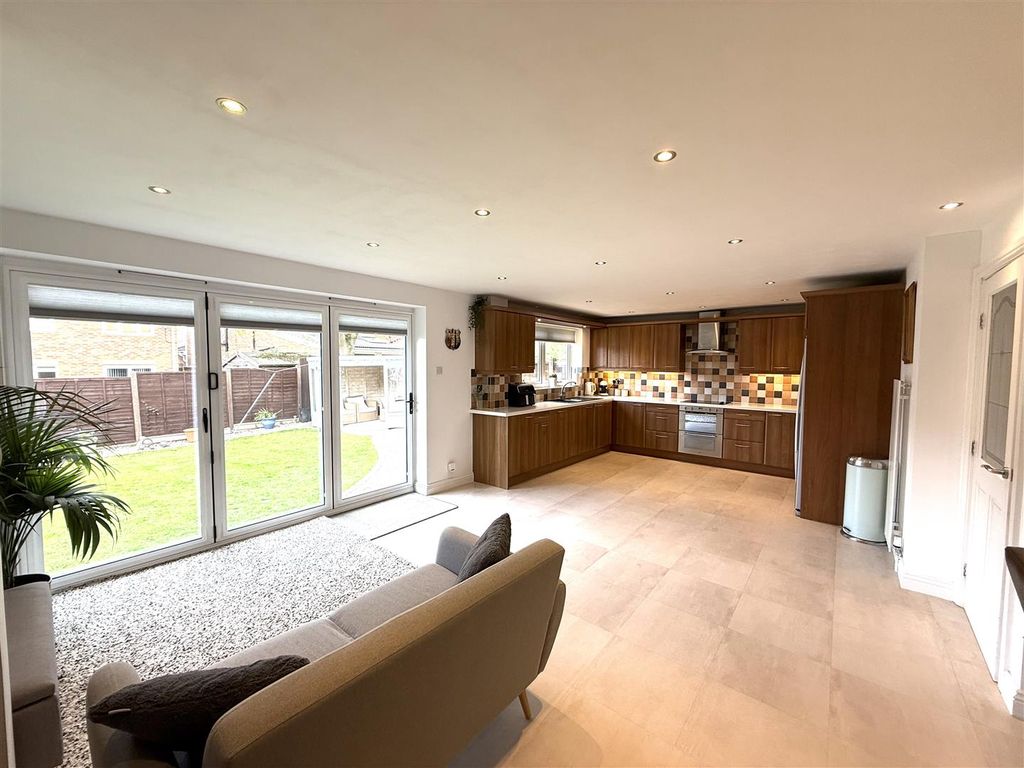 Property photo 2 of 23 Kendray 12.Jpg