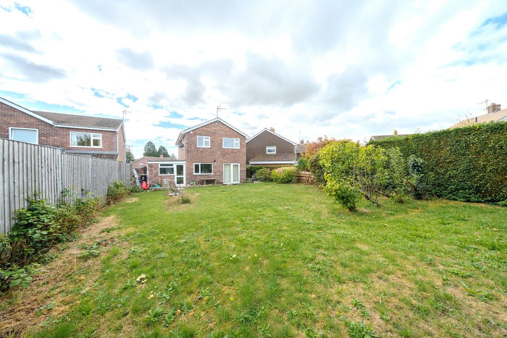 Property photo 3 of 26