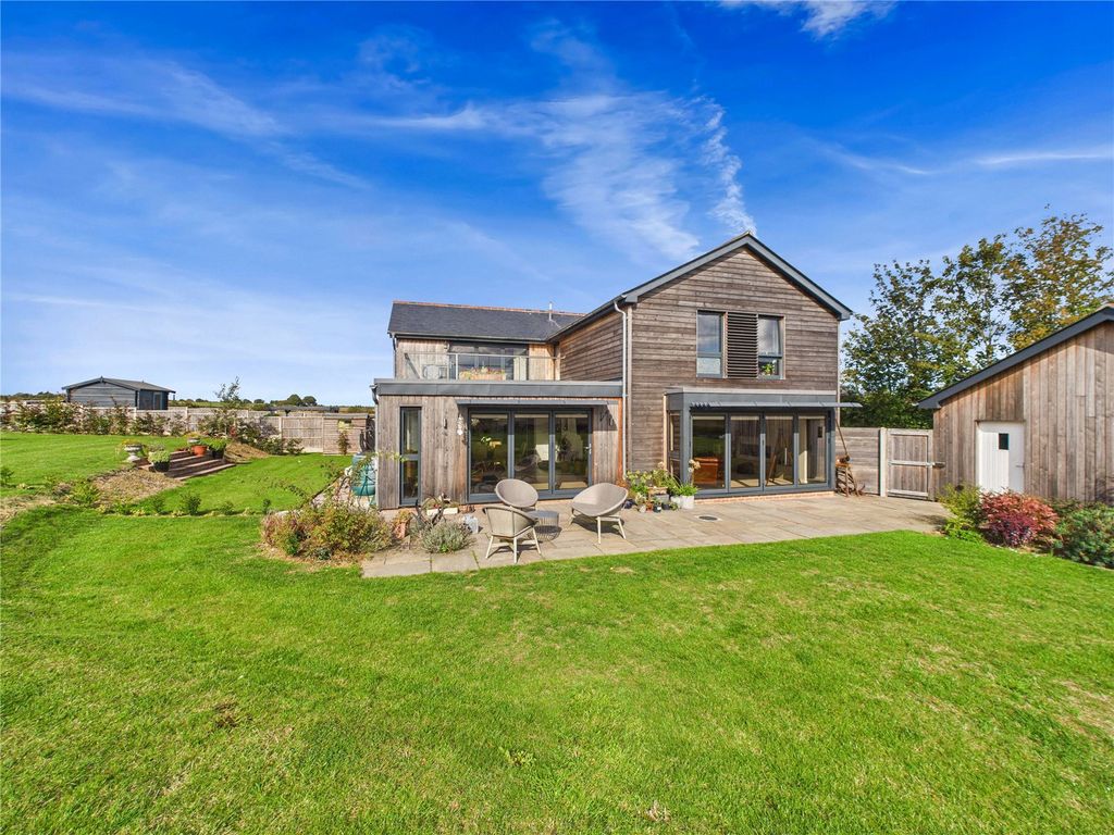 Property photo 1 of 31 Picture No. 08