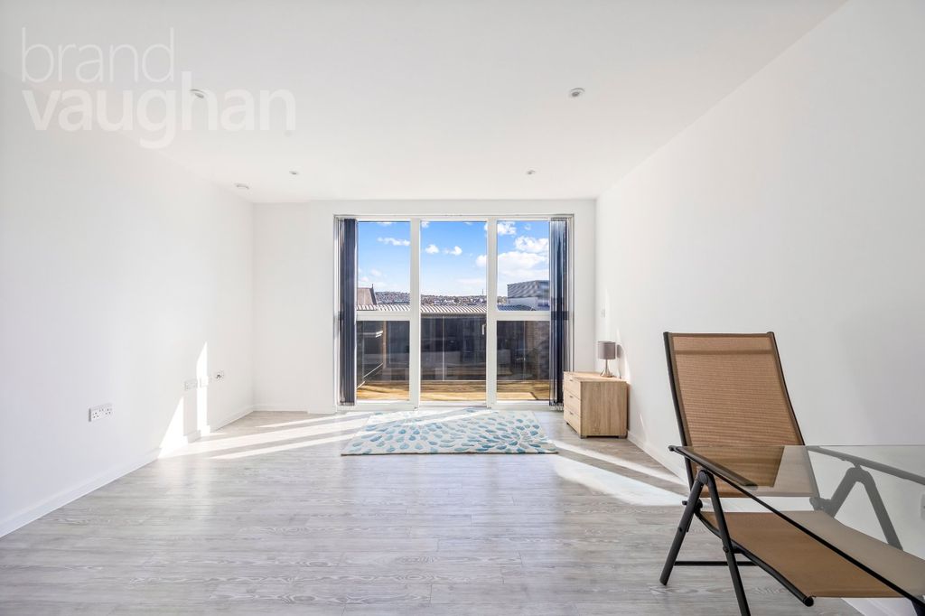 Property photo 2 of 18 Picture No. 09