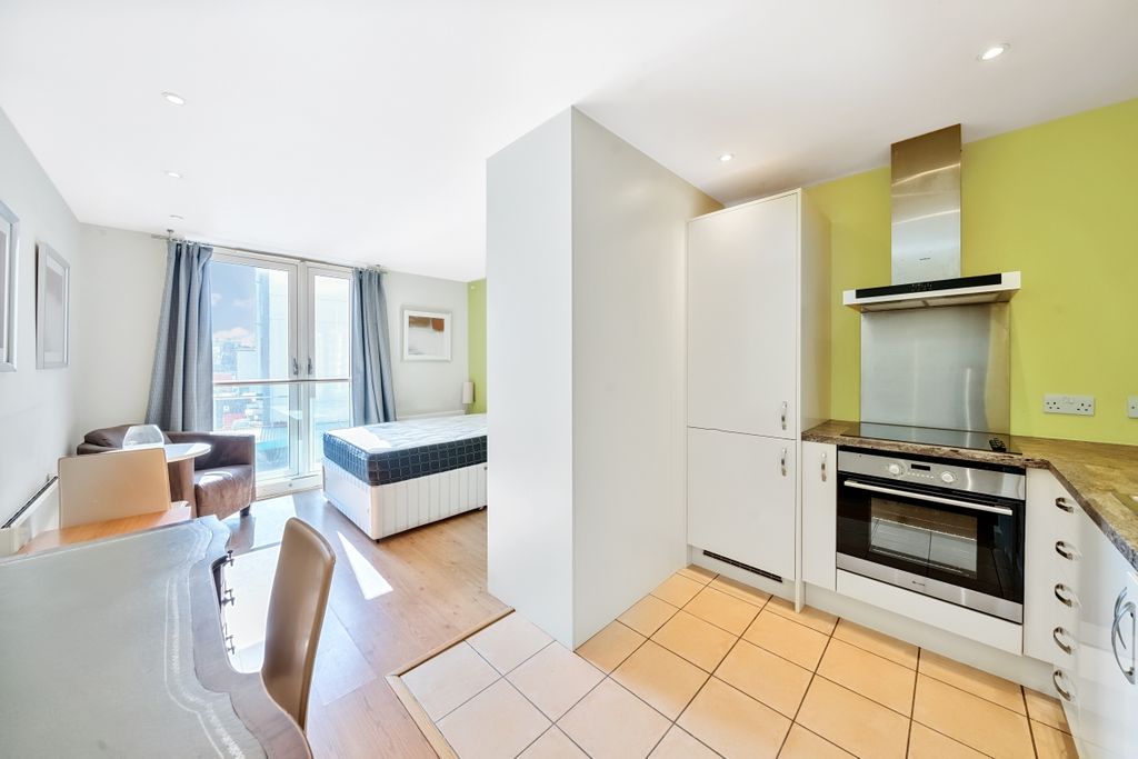 Property photo 1 of 11 1169764 (3)