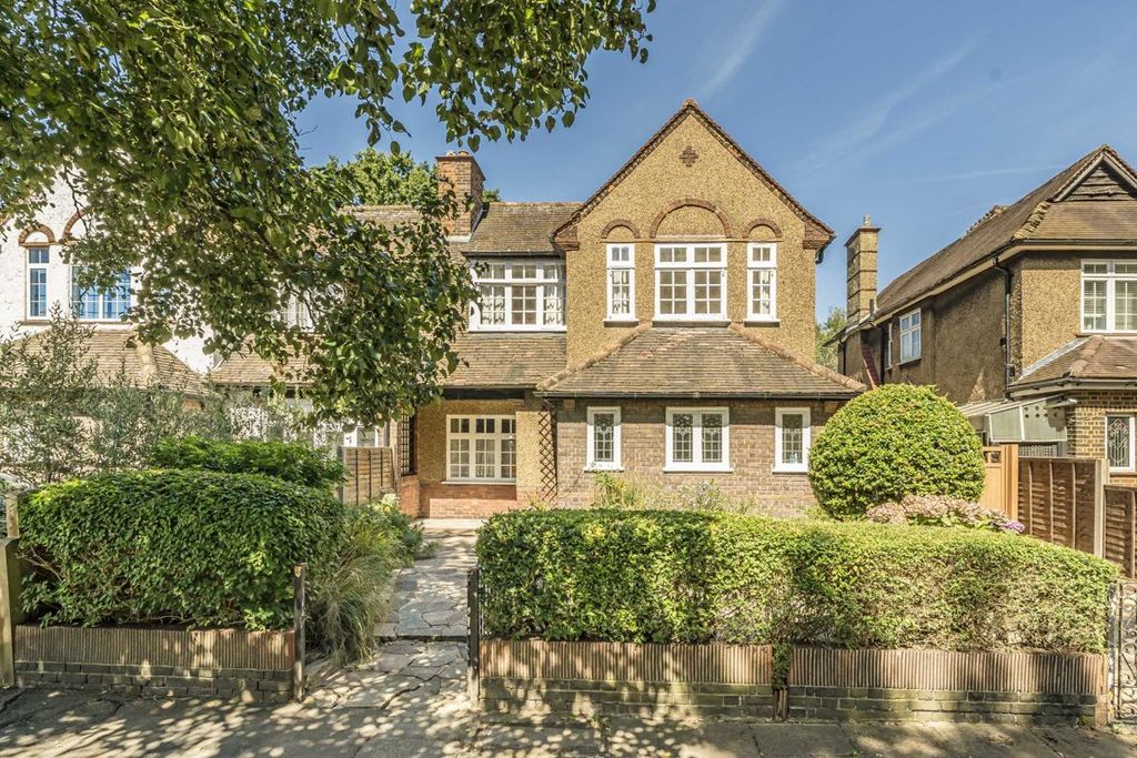 Property photo 1 of 10