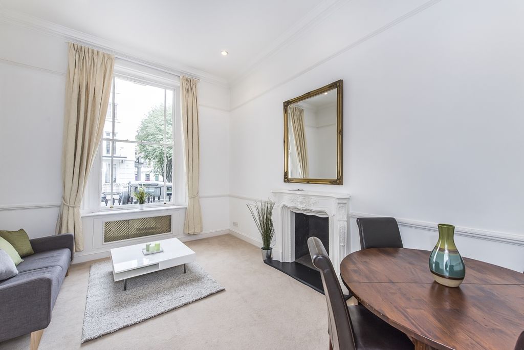 Property photo 1 of 11 St-Georges-Drive-...