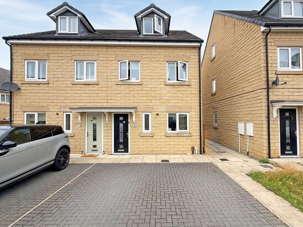 Property photo 1 of 30