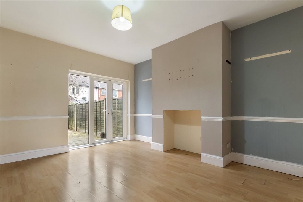 Property photo 3 of 13 Dining Room