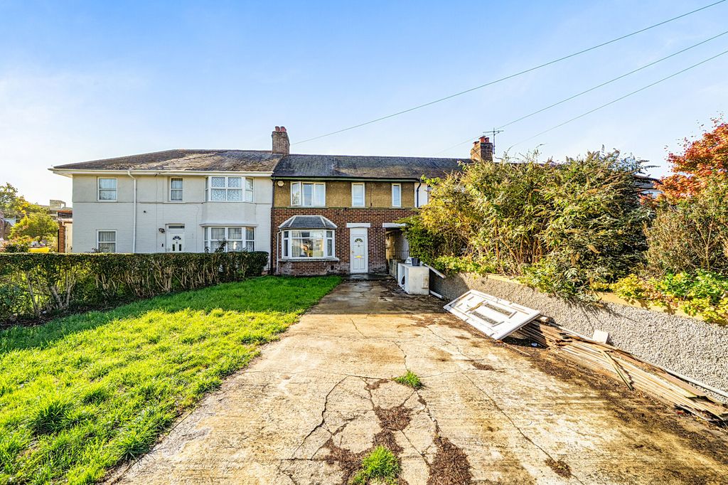 Property photo 1 of 13 External