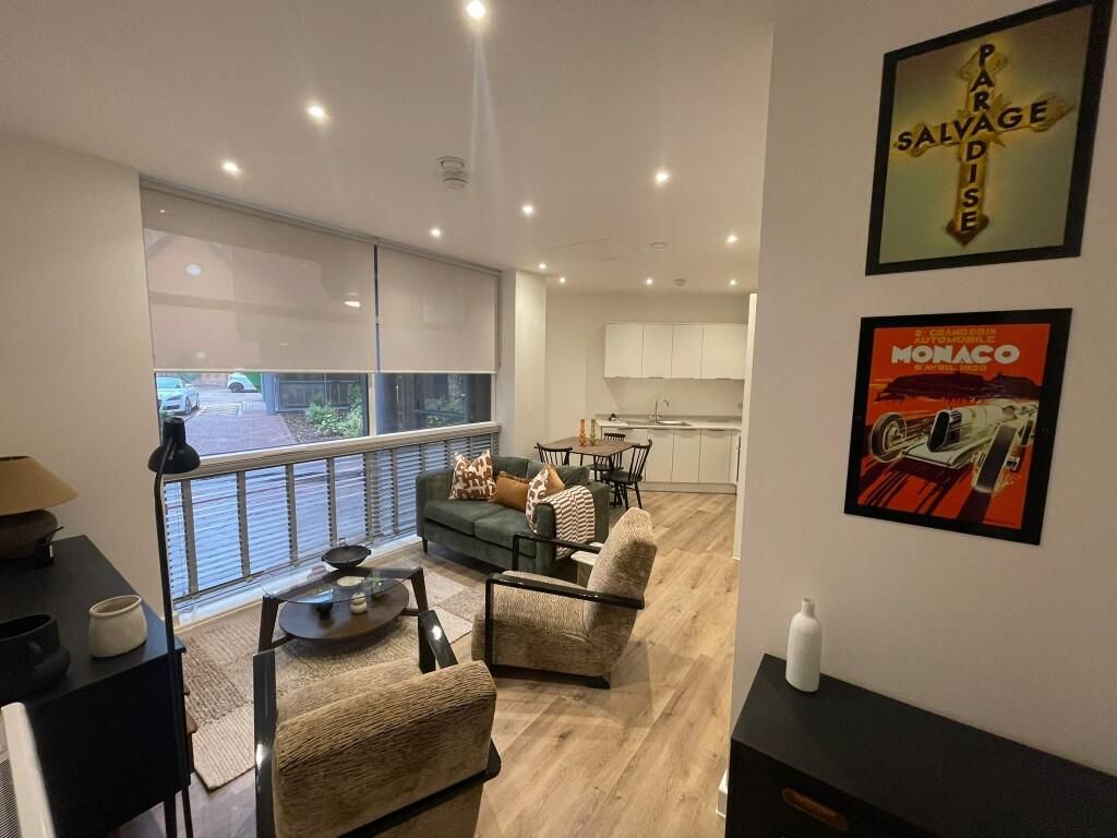 Property photo 2 of 8