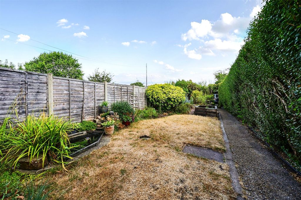 Property photo 2 of 17 Picture No. 19