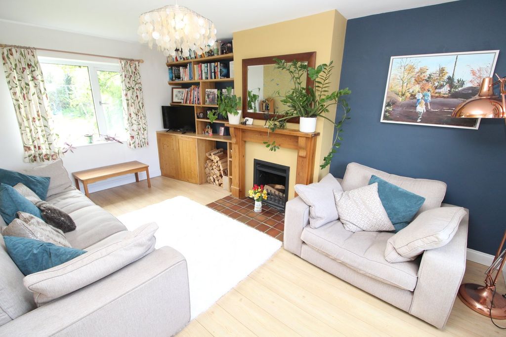 Property photo 3 of 23