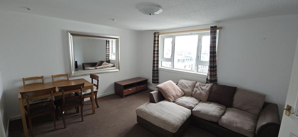 Property photo 2 of 4