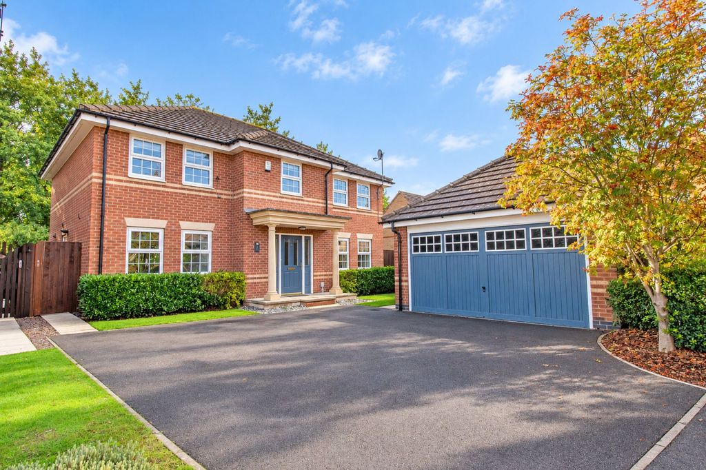 Property photo 1 of 33