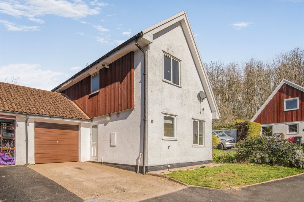 Property photo 1 of 22