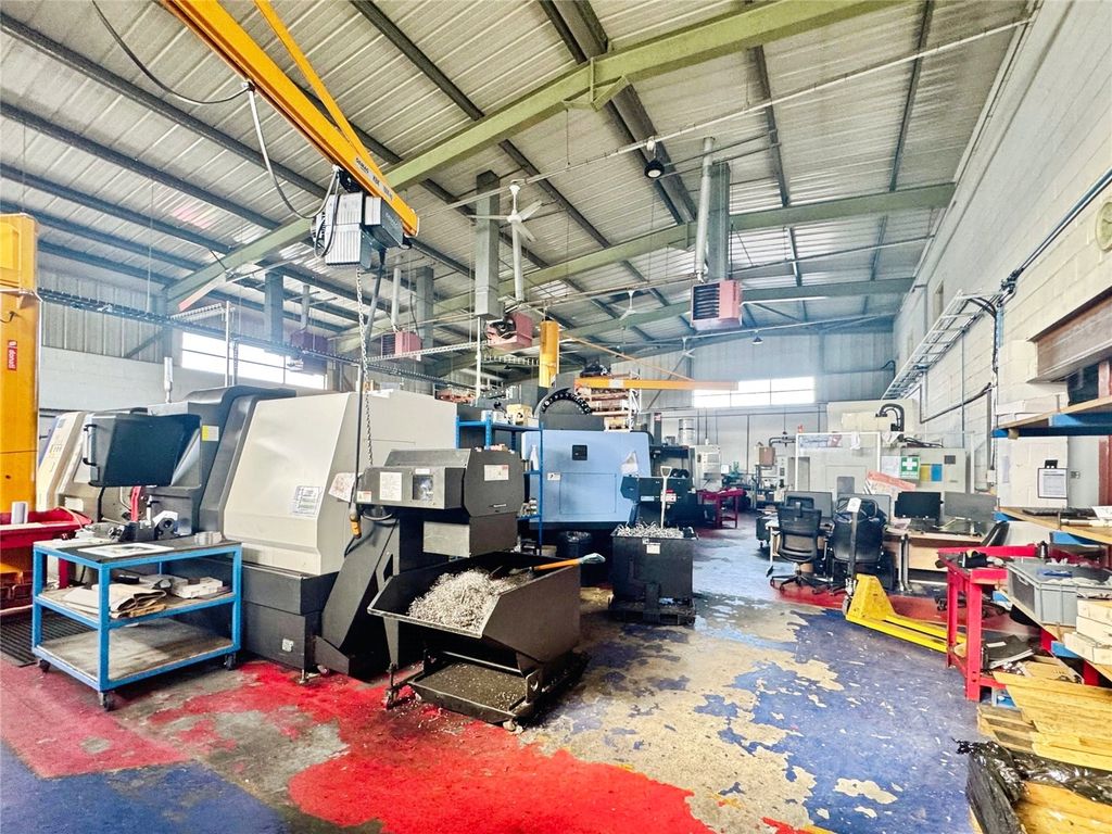 Property photo 3 of 11 Picture No. 18