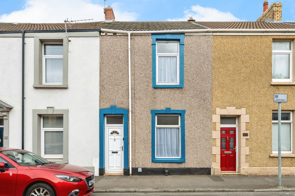 Property photo 2 of 16