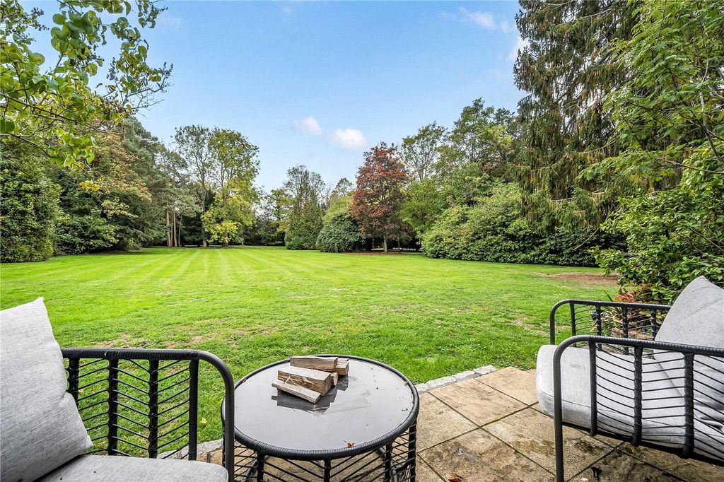 Additional image 12 of 2 bed flat for saleReading Road, Arborfield, Reading, Berkshire RG2