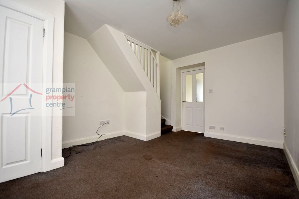 Property photo 3 of 17 l1.Jpg