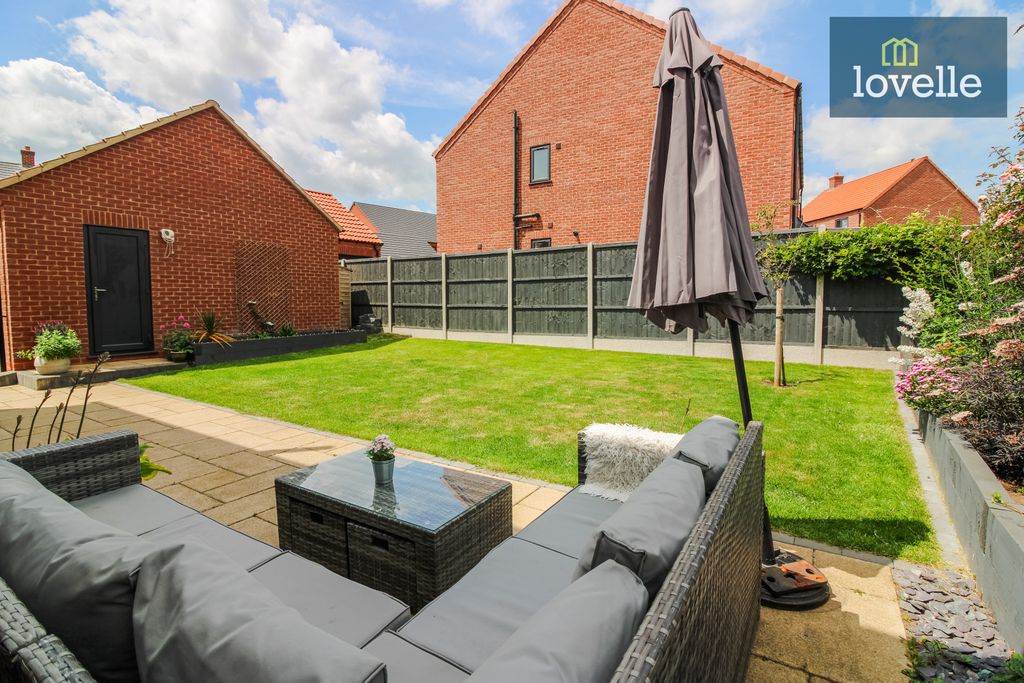 Property photo 2 of 30