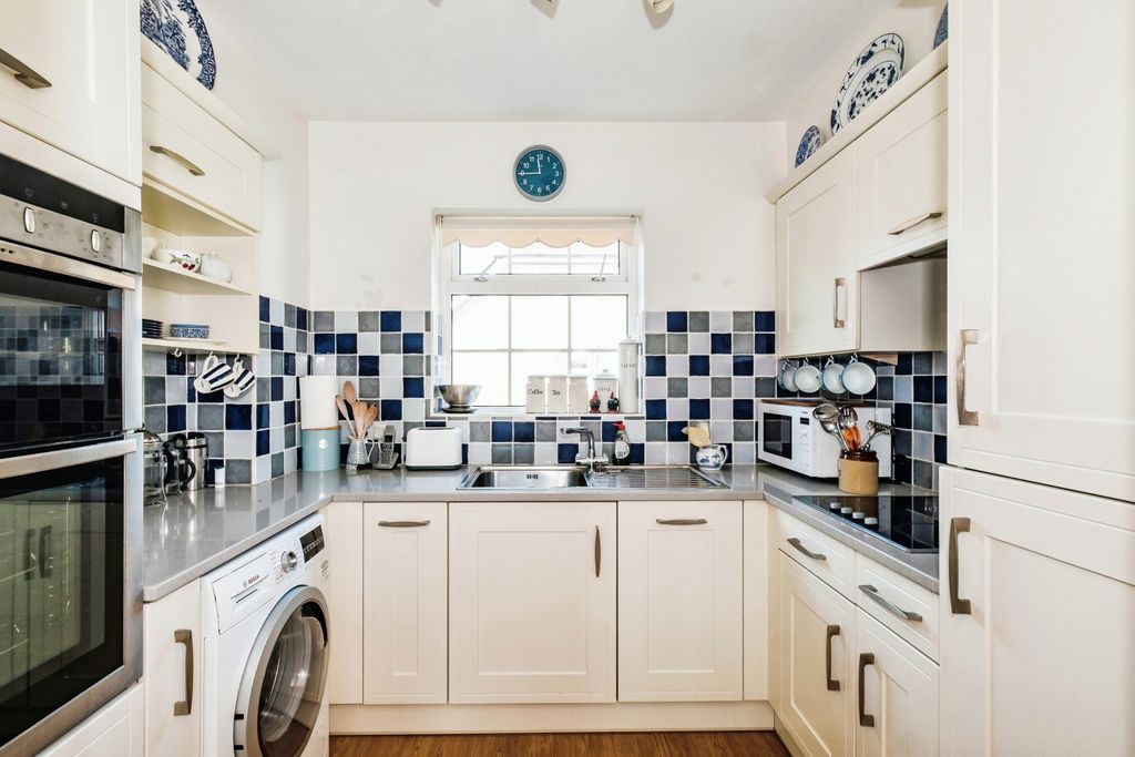 Property photo 2 of 17 Photography