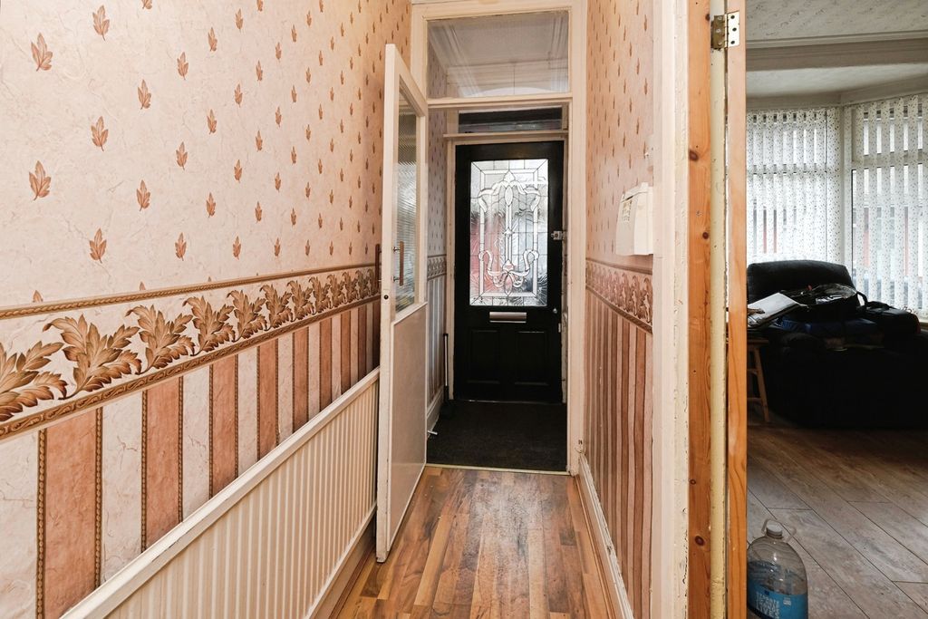Property photo 2 of 13 Pbox-Img.Jpg