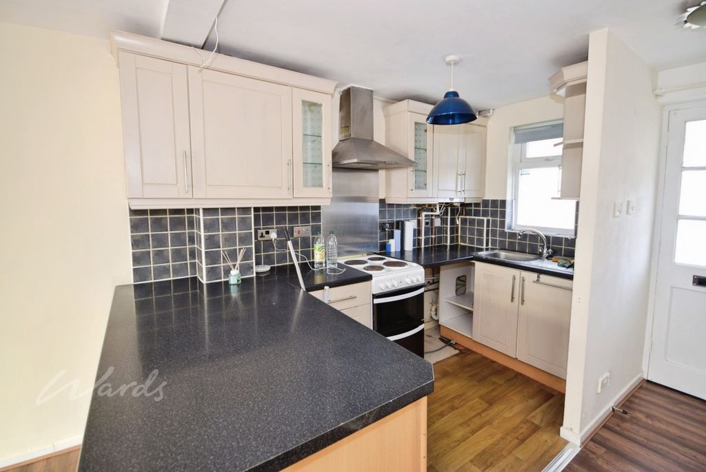 Property photo 2 of 10 Savage Kitchen