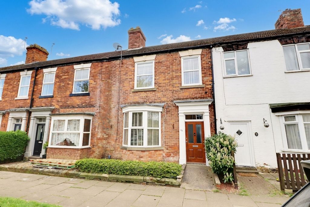 Property photo 1 of 24
