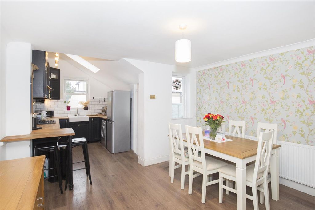 Property photo 2 of 17 5.Jpg