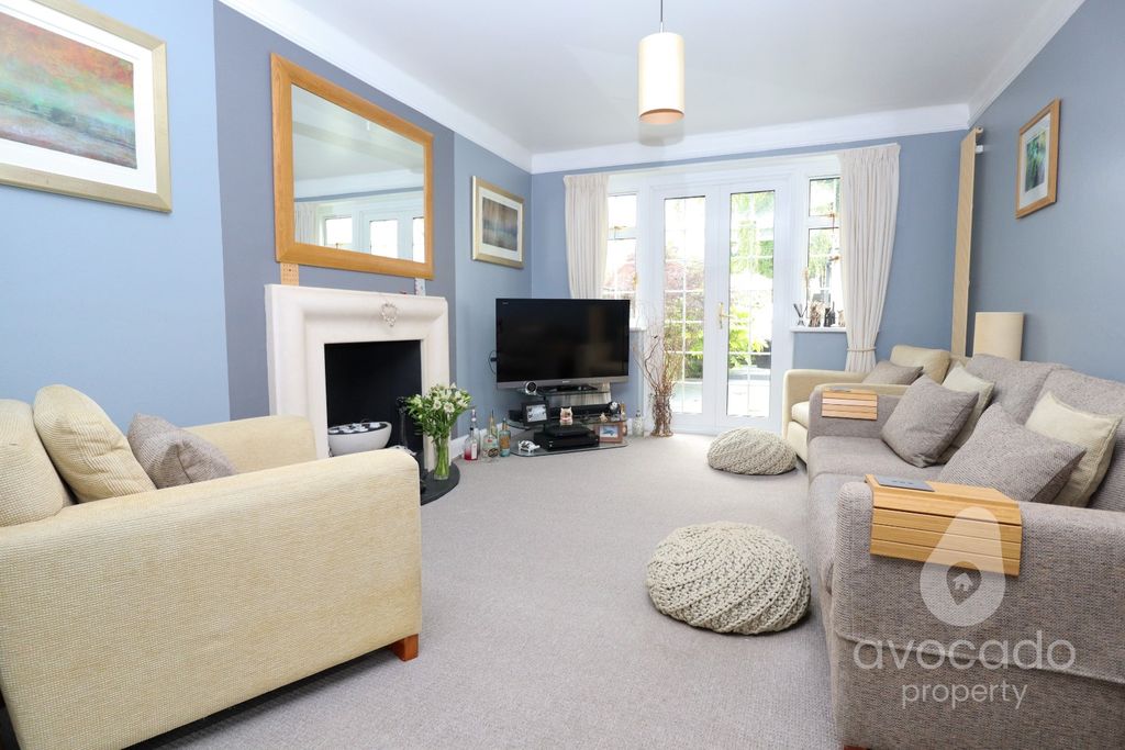 Property photo 3 of 16 1565215