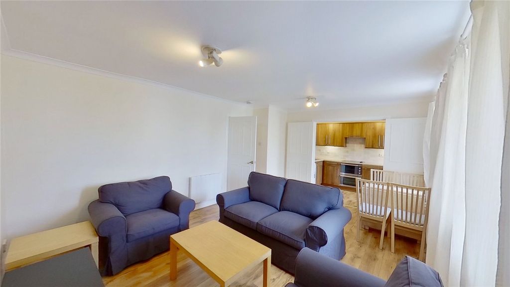 Property photo 2 of 13 Picture No. 04