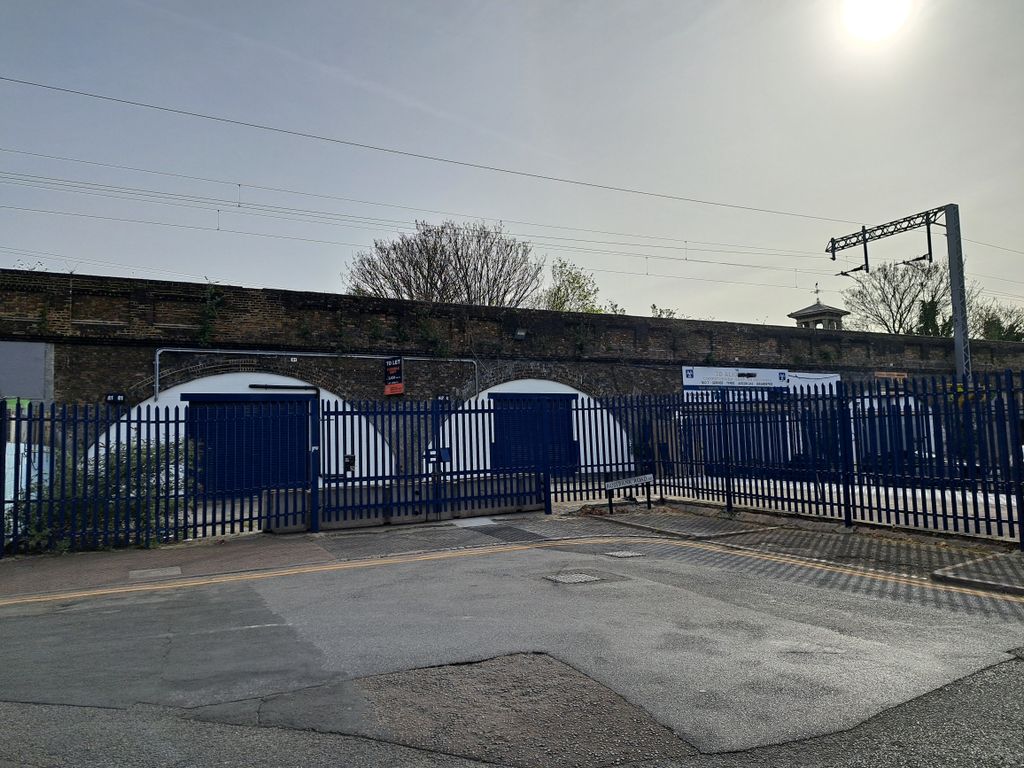 Property photo 3 of 8 Flexible Property Space