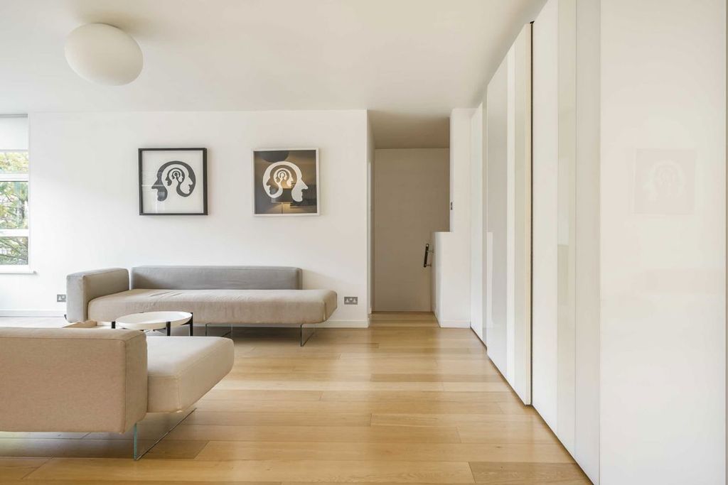 Property photo 3 of 8