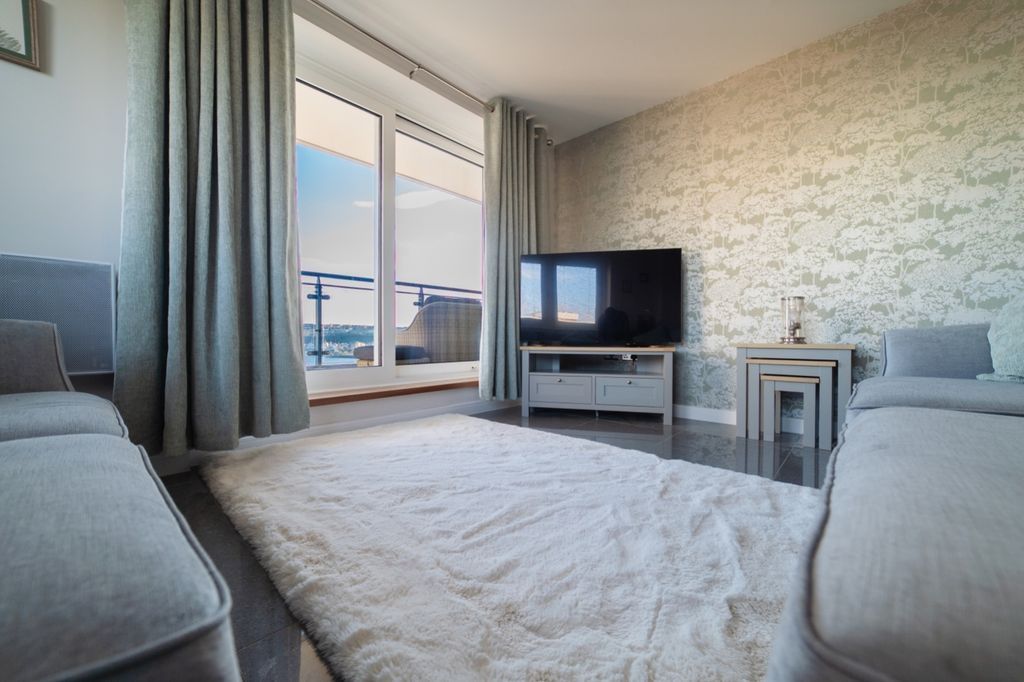 Property photo 3 of 19 Lrg_Award Winning Cps Homes Media Team_6
