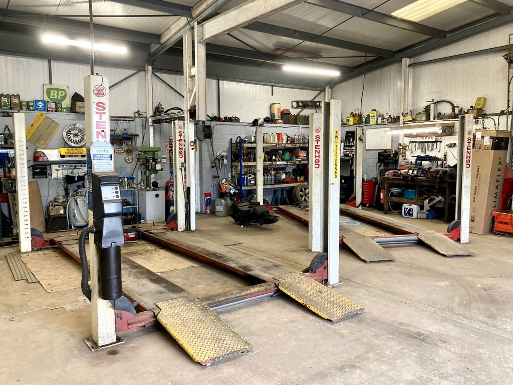 Property photo 2 of 7