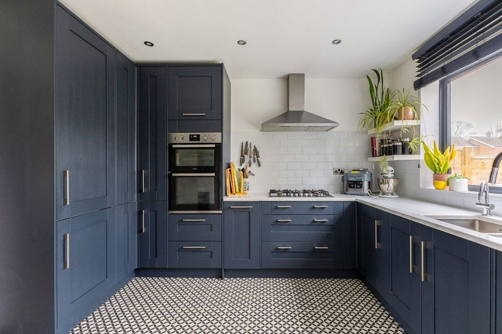 Property photo 2 of 22 Picture No. 09